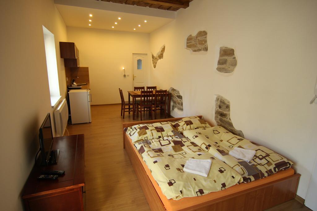 Apartment Ostruzna Bilik gambar