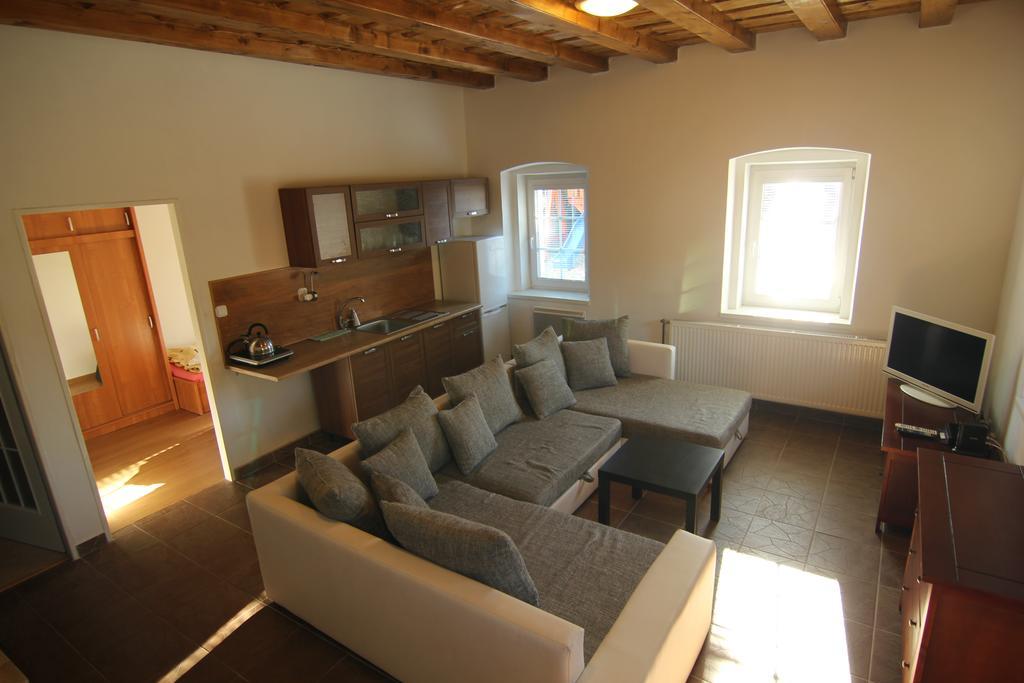 Apartment Ostruzna Bilik gambar